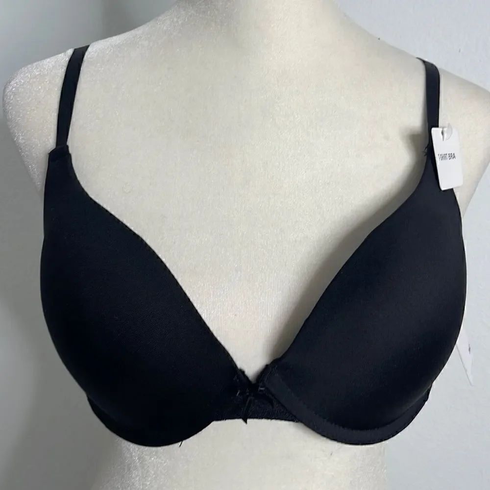 NWT IZOD T-shirt underwire padded bra. Size 36C. Adjustable length straps.